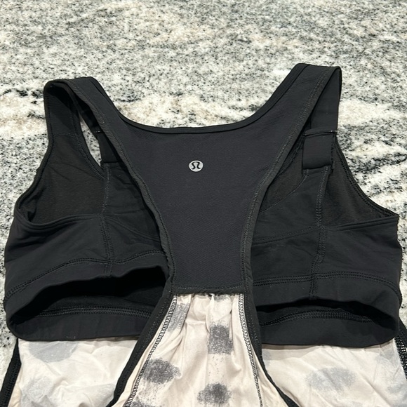 Size 6, Lululemon tank top - Picture 6 of 8